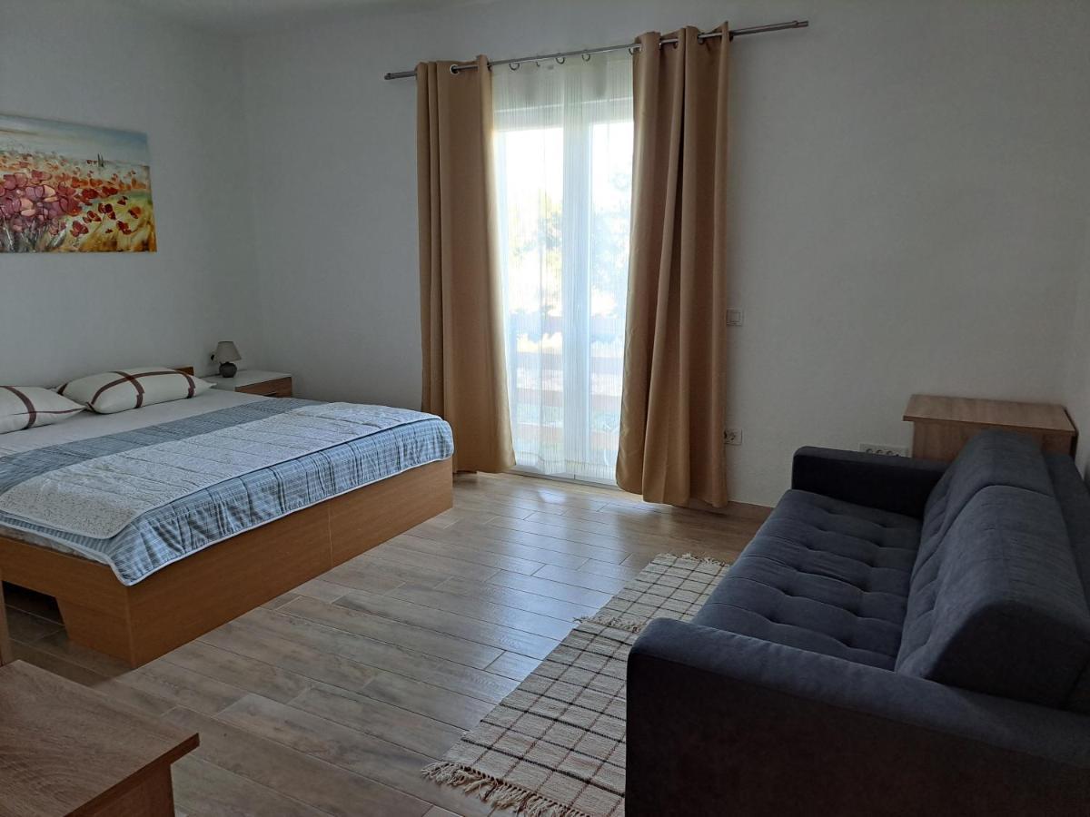 Apartments Marella Скрадин Экстерьер фото